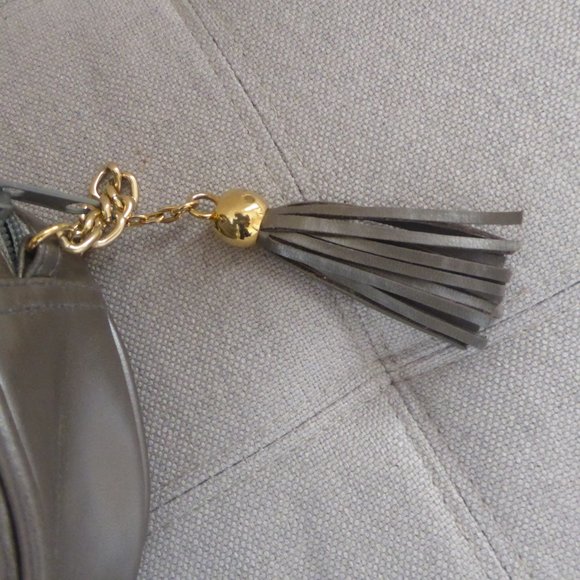 Andes Vintage Zippered Chain Crossbody Bag Tassel - Picture 5 of 10